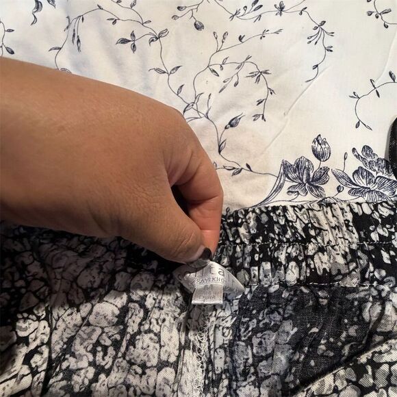 Solitaire Women's M Black Animal Print Dress Pants - Picture 5 of 7